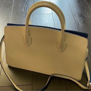 Italian leather handbag- Gorgeous! 🌴